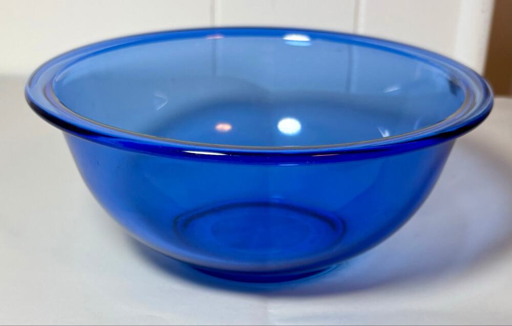 Vintage Pyrex Cobalt Blue Mixing Bowl 323 1.5L
